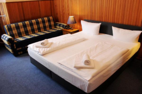 Отель Hotel-Pension Rheingold am Kurfürstendamm  Берлин